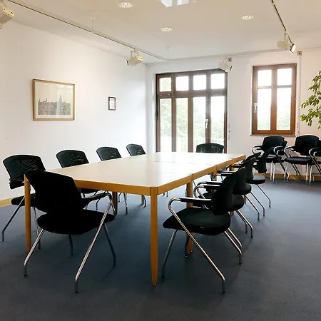 Hotel Tagungs- Und Bildungszentrum Steinbach/taunus 3*