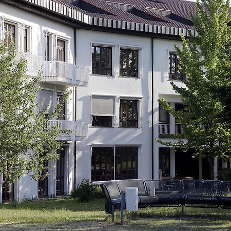 Tagungs- Und Bildungszentrum Steinbach/taunus Hotel 3*