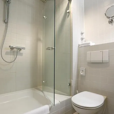 Tagungs- Und Bildungszentrum Steinbach/taunus Hotel 3*