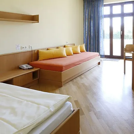 Hotel Tagungs- Und Bildungszentrum Steinbach/taunus 3*