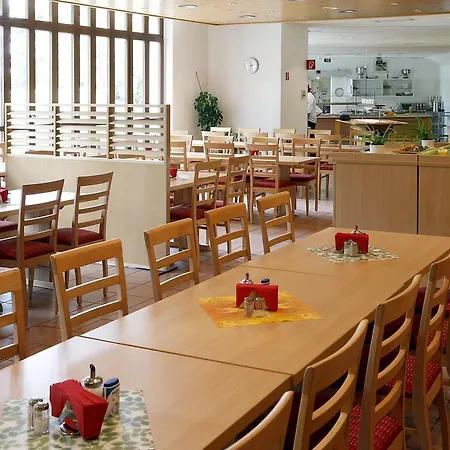 Tagungs- Und Bildungszentrum Steinbach/taunus 3* شتاينباخ أم تاونوس